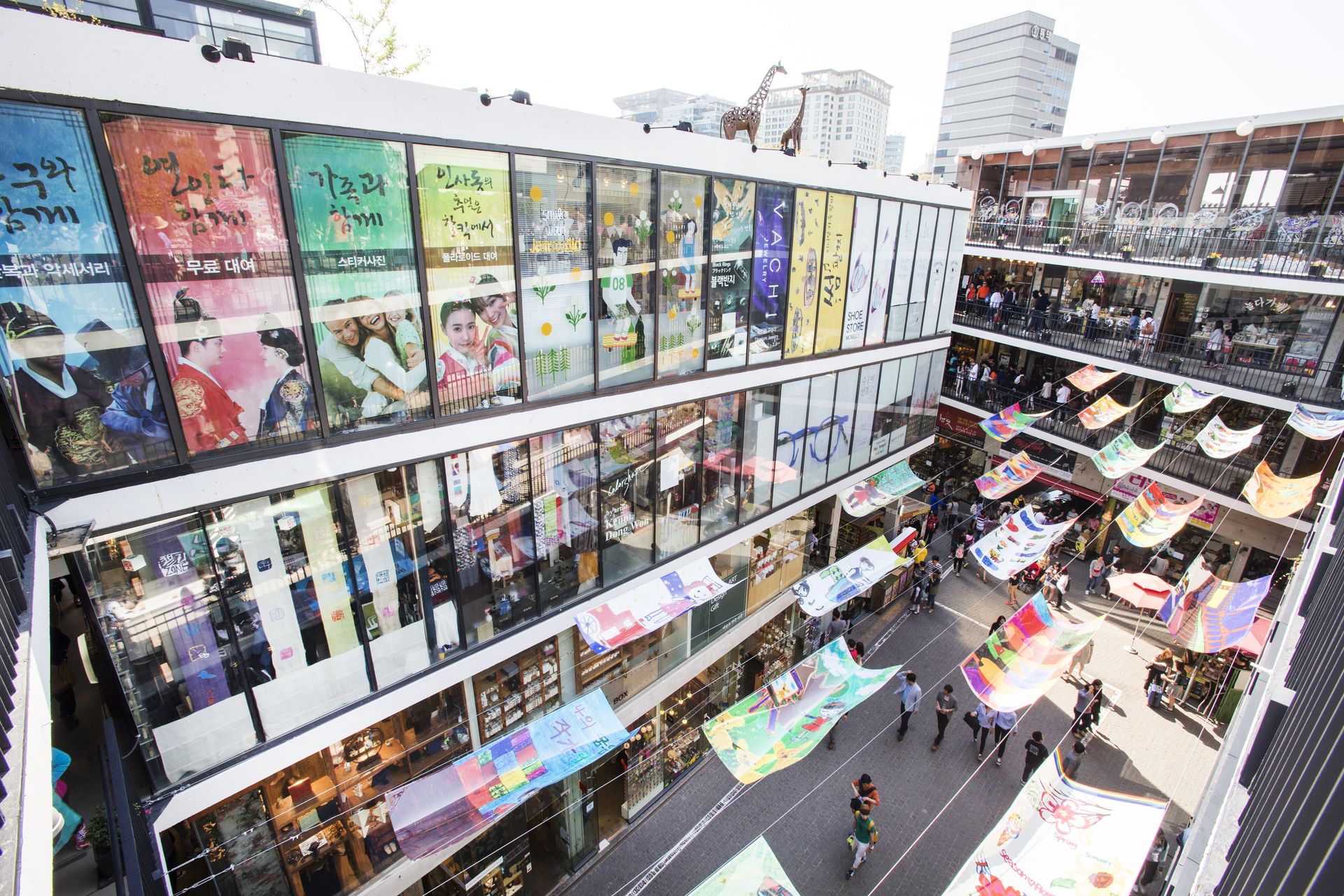쌈지길 내부 전경